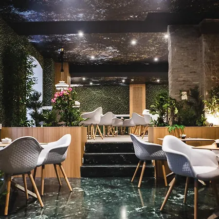 Sh Ingles Boutique Otel