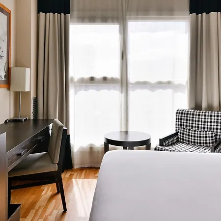 Nh Center Hotel Valenza