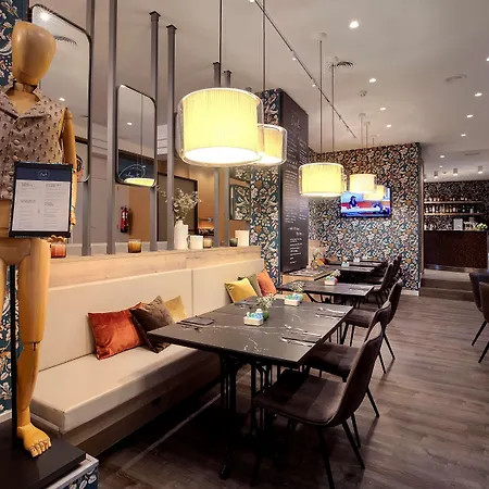 Hotel Catalonia Excelsior 4*