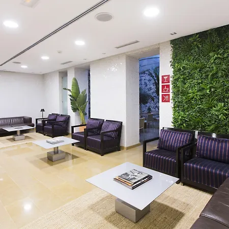 & Co. J. Botanico Boutique Otel