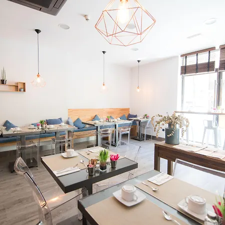 鲁发法高科技酒店 酒店 3*
