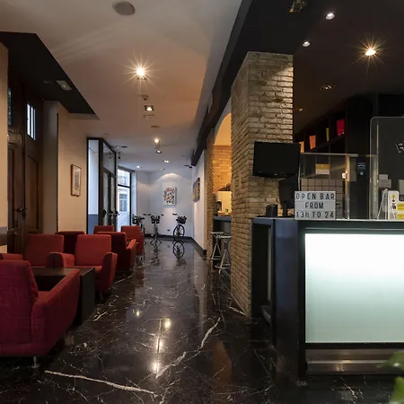 鲁发法高科技酒店