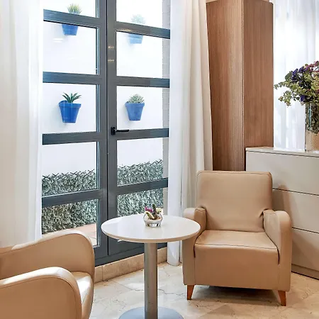 Nh Ciencias Otel Valensiya