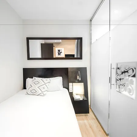 Petit Palace Plaza De La Reina Szálloda