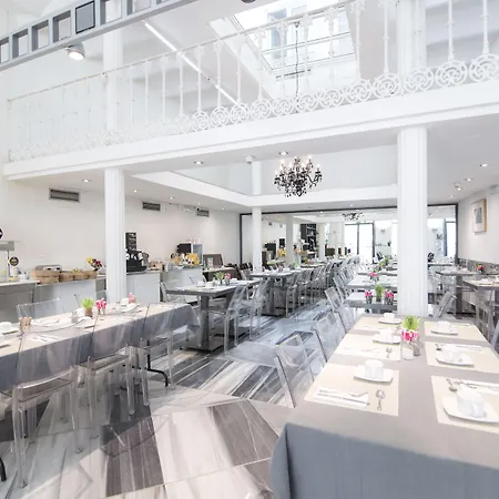 מלון Petit Palace Plaza De La Reina ולנסיה