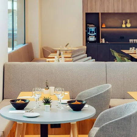 Innside By Melia Oceanic Отель Валенсия