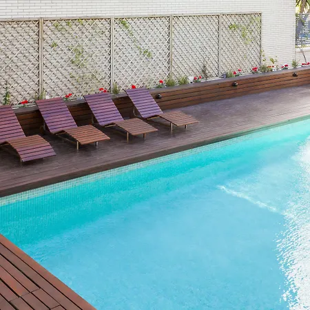 伊鲁尼瓦伦西亚4号康福特尔酒店 瓦伦西亚