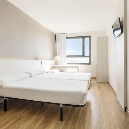 Hotel Ilunion 3