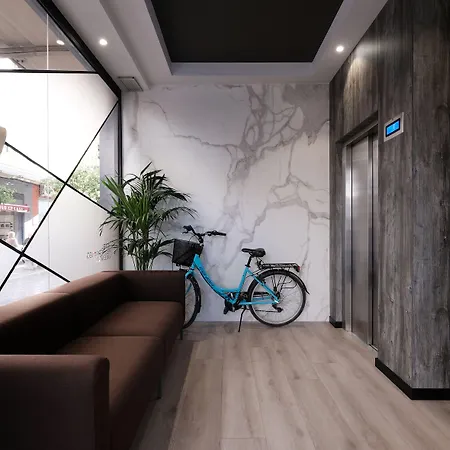 Отель Mediterraneo