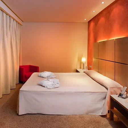 Silken Puerta Hotel 4*