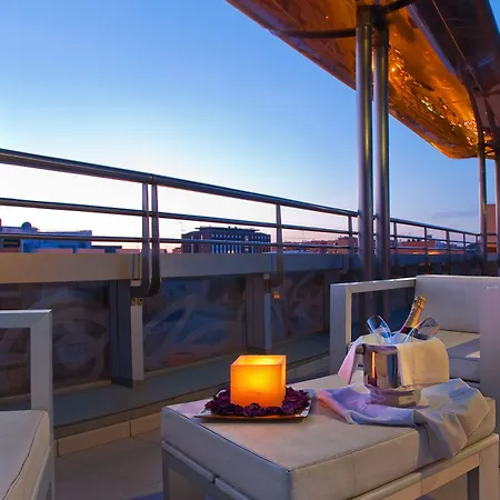 西尔肯瓦伦西亚之门酒店 酒店 瓦伦西亚