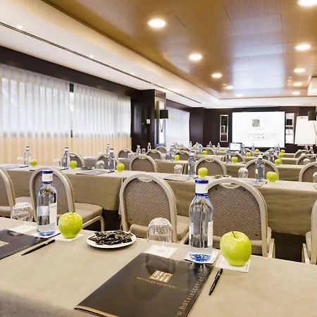 Center Hotel 4*
