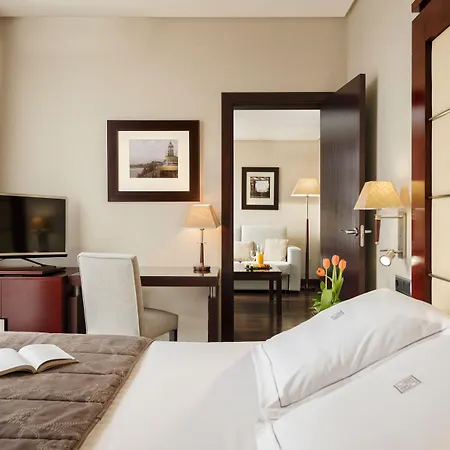 Hotel Center 4*