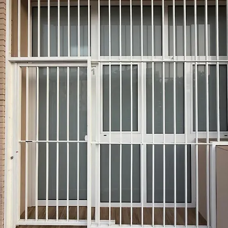 1 Amplia Y Exclusiva Vivienda Con Terraza Lejlighed