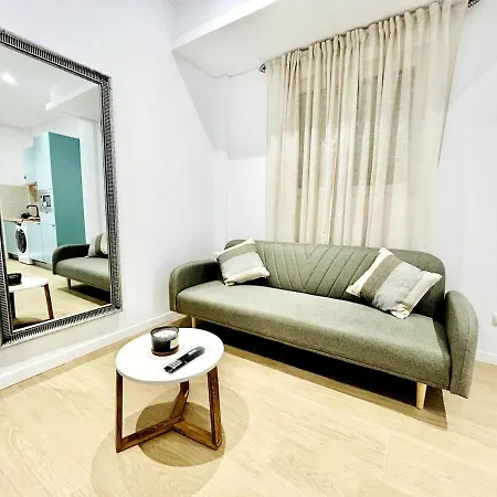 Loft Sofia A Estrenar Con Luz Natural En Corazon De Valencia