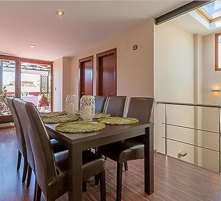 Beautiful House With Terrace 아파트