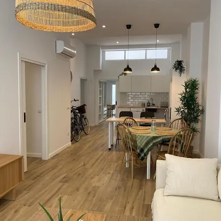 1 Amplia Y Exclusiva Vivienda Con Terraza Lejlighed