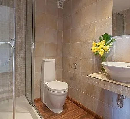 Apartment Beautiful House With Terrace