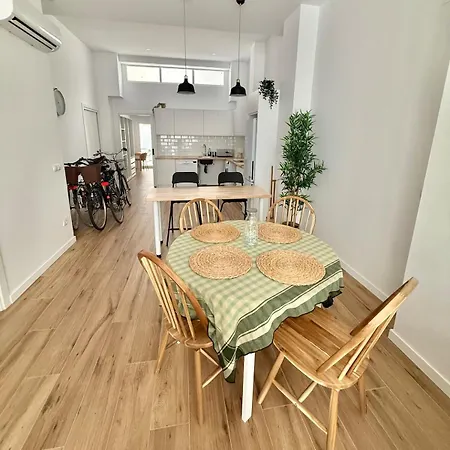 1 Amplia Y Exclusiva Vivienda Con Terraza Valencia