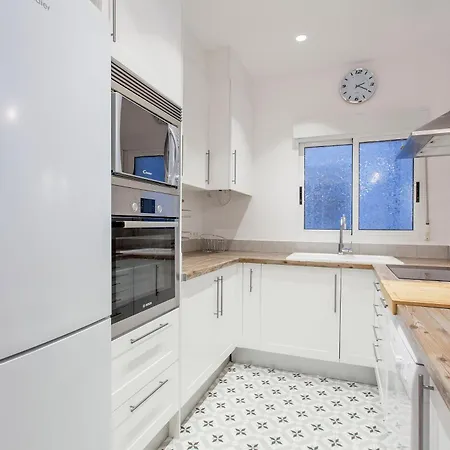 Apartman With Terrace In Extramurs *