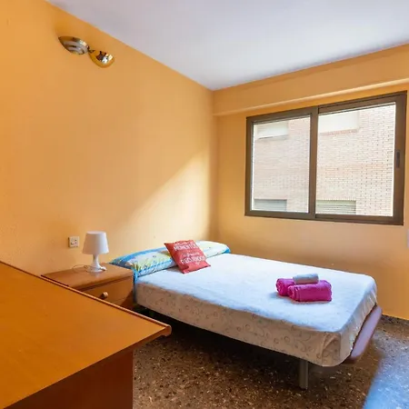 Invalencia - Yecla Flat Valensiya