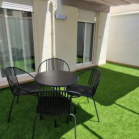 Artes 3- Private Sunny Terrace & 2 Baths Apartament