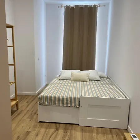 1 Amplia Y Exclusiva Vivienda Con Terraza * Valencia