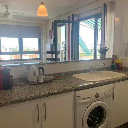 Atico Ciudad De Ciencias Terraza Y Parking *