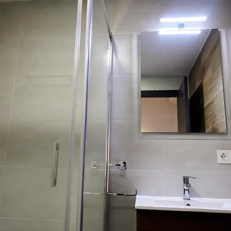 Artes 3- Private Sunny Terrace & 2 Baths Apartment *