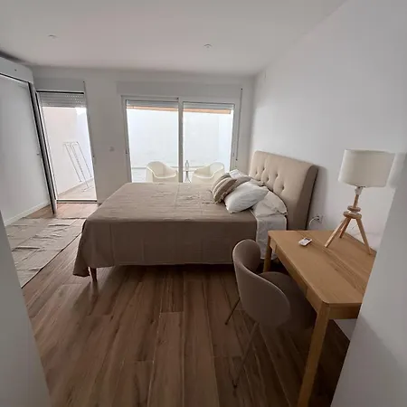 1 Amplia Y Exclusiva Vivienda Con Terraza