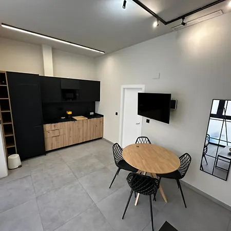 Travel Habitat Jardin Ayora Valencia