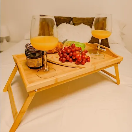 Cabanal Beachfront - 1 Min To Sea, Ac, Smarttv, Balcony Lejlighed