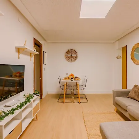 Lejlighed Cabanal Beachfront - 1 Min To Sea, Ac, Smarttv, Balcony *