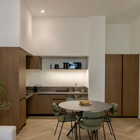 Boutique - One Tower Apartment *