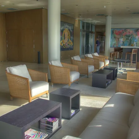 Отель Neptuno Playa & 4*