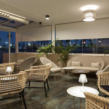 Отель Neptuno Playa & 4*