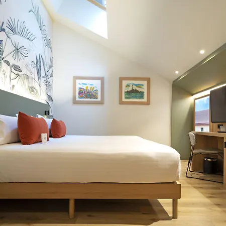 Hotel Dwo 4*