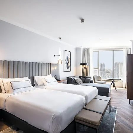 Melia Hotell 4*