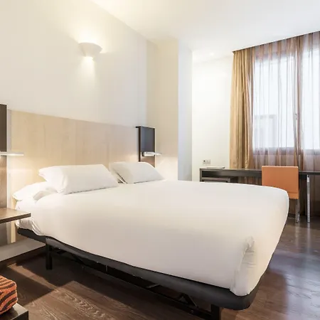 Hotel Ilunion Aqua 4 4*