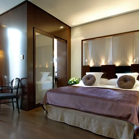 Vincci Palace Hotel 4*