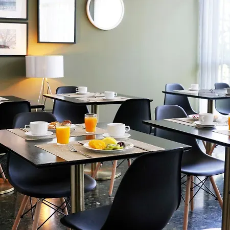 Medium Hotel 4*