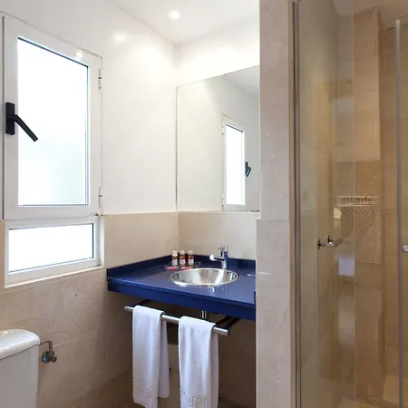 Miramar Hotel 2*