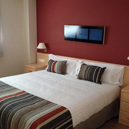 毕加索广场公寓