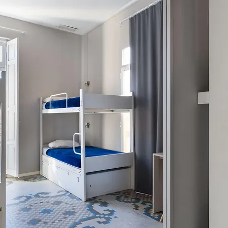 Purple Nest Vandrarhem Valencia