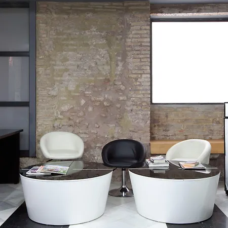 塔皮内里亚舒适旅馆 2*