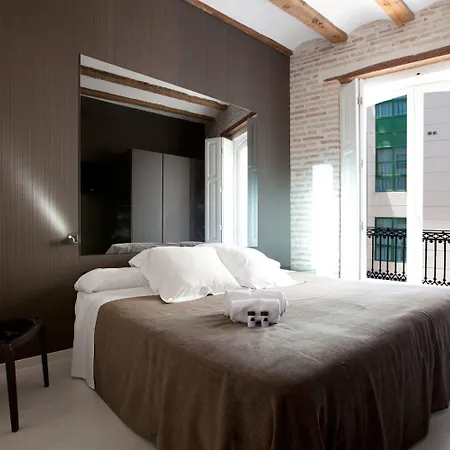 Cosy Embajador Guest house