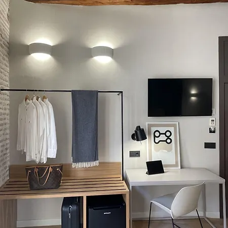 Cosy Embajador ゲストハウス 2*