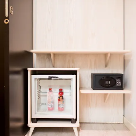 Отель Mate Oliveira - Centre,