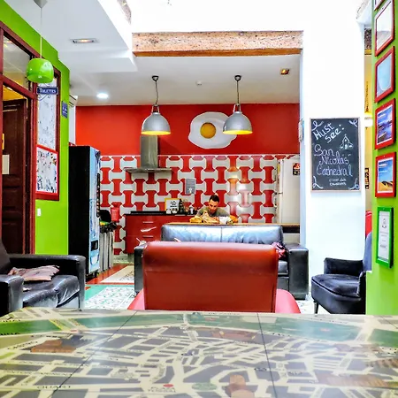 Hostel Youth By Feetup Valencia