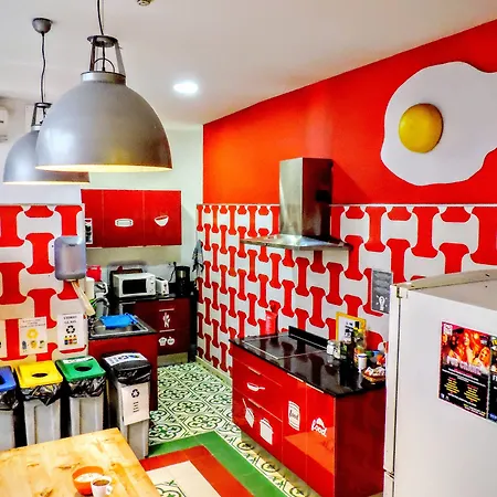 Youth By Feetup Vandrerhjem *